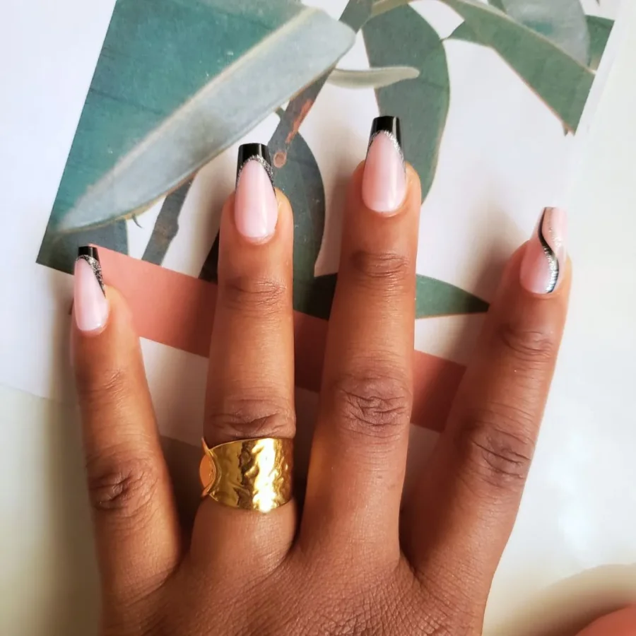 Blanche Faux Nails