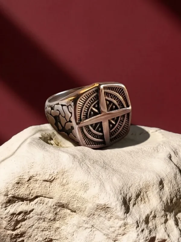 Léon Stainless Steel Unisex Ring