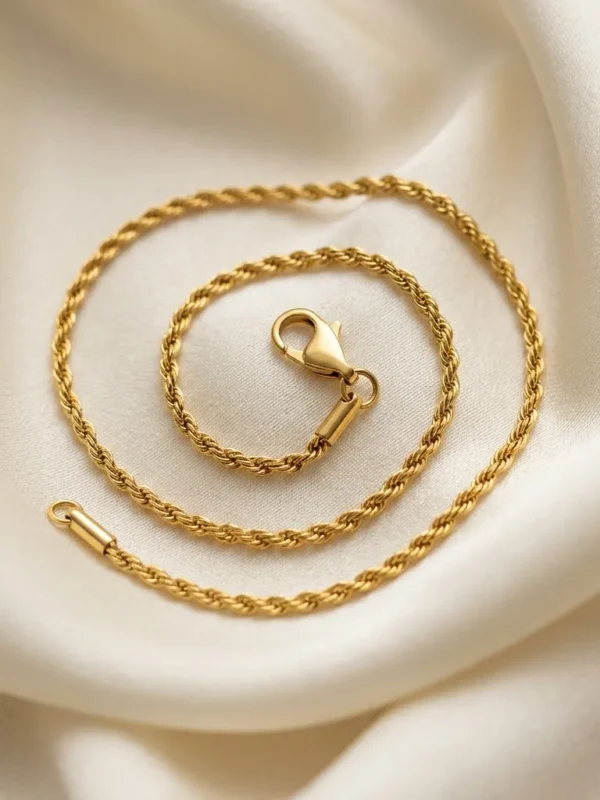 Neva Necklace