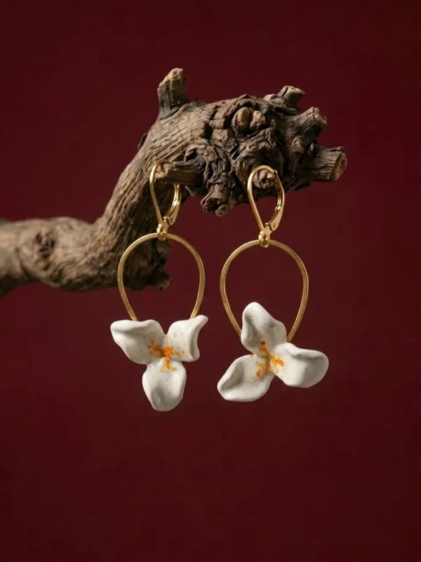 Noémie Clay Earrings